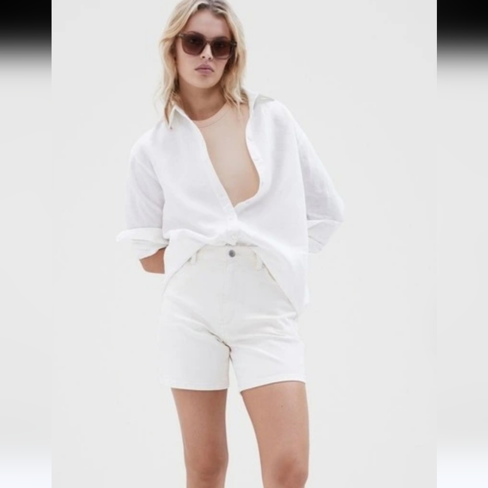 NWT 1822 Denim Women's White Wash Fray Hem Jean Shorts 2/26
